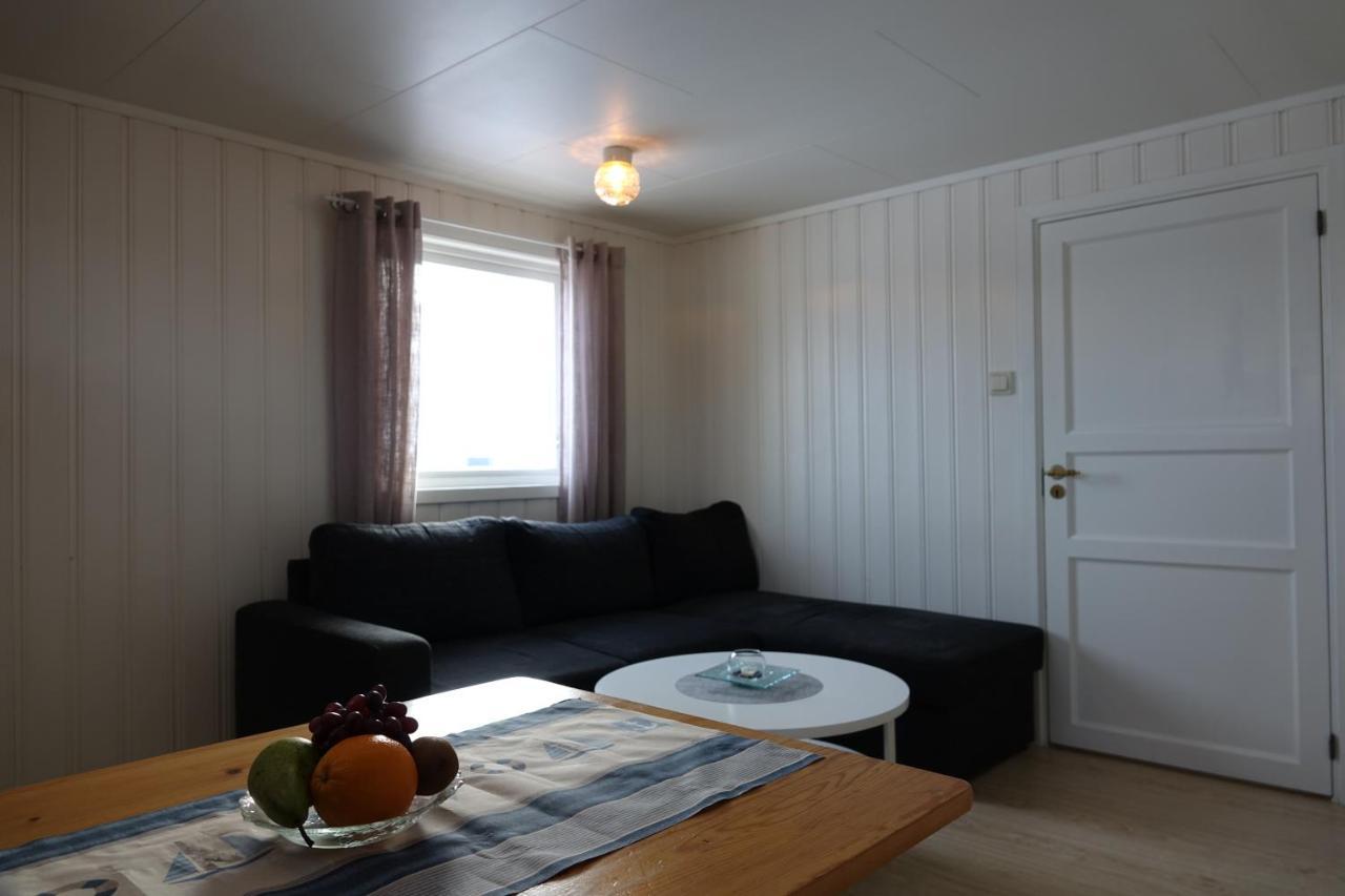 Toftenes Sjohuscamping Alsvåg Exterior photo